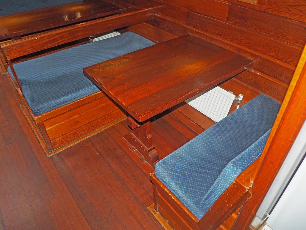 Cabin en avant, H&eacute;bergements